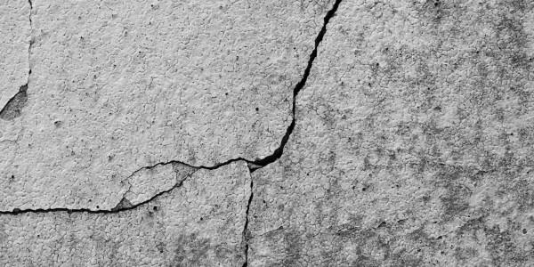 Trabajos Verticales en Fachadas de Edificios / Viviendas Juneda · Reparación, Sellado de Grietas y Desperfectos